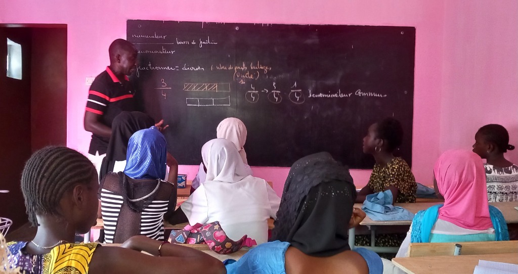 Cours de soutien en mathématiques au tableau